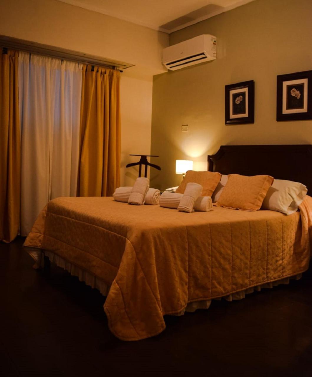 Hernandarias Hotel